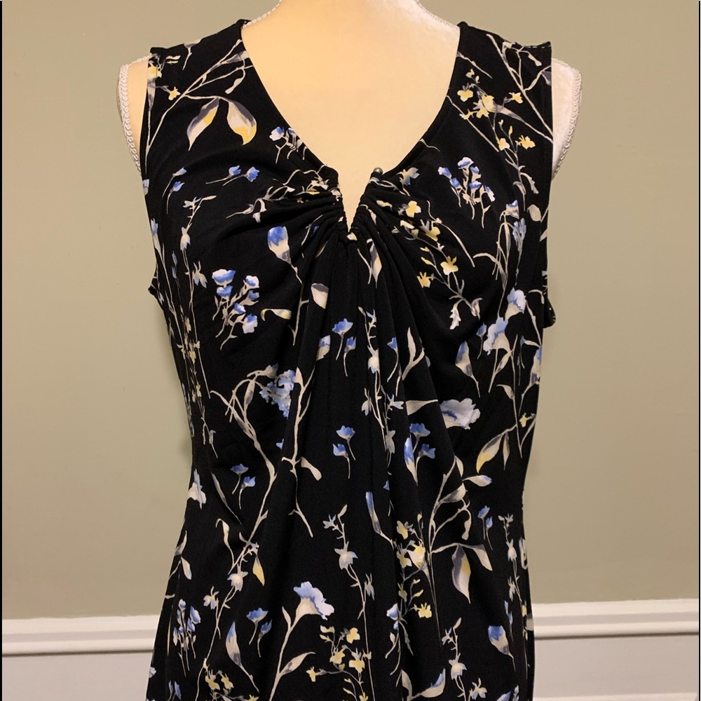 White House Black Market Size XL Women’s Sleeveless Black Floral Print Top